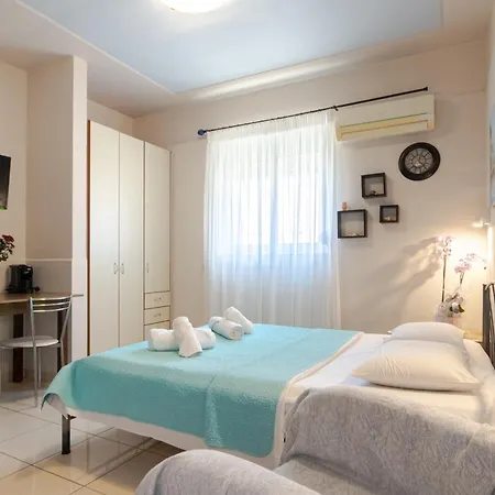 Alena Lejlighedshotel 4*