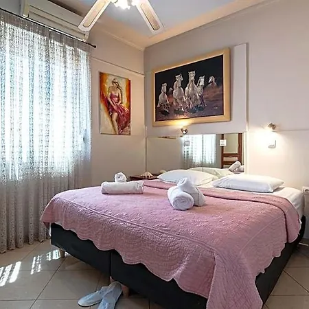 Alena Aparthotel